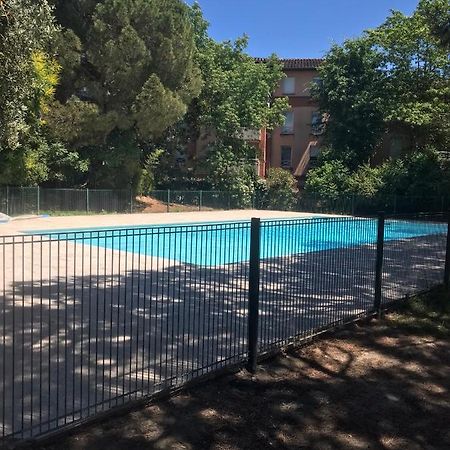 T2 Climatise Jardin & Court De Tennis/Piscine /Parking/Fibre Toulouse Dış mekan fotoğraf