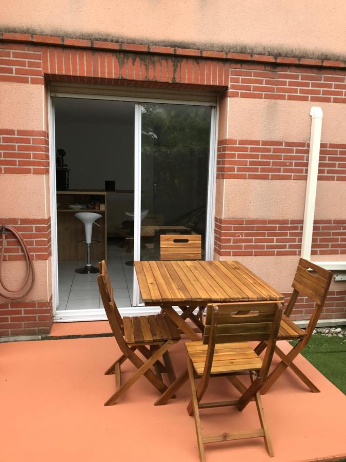 T2 Climatise Jardin & Court De Tennis/Piscine /Parking/Fibre Toulouse Dış mekan fotoğraf